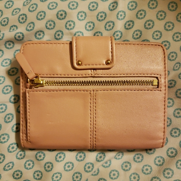 EUC Coach Peachy Pink Wallet - Picture 4 of 7